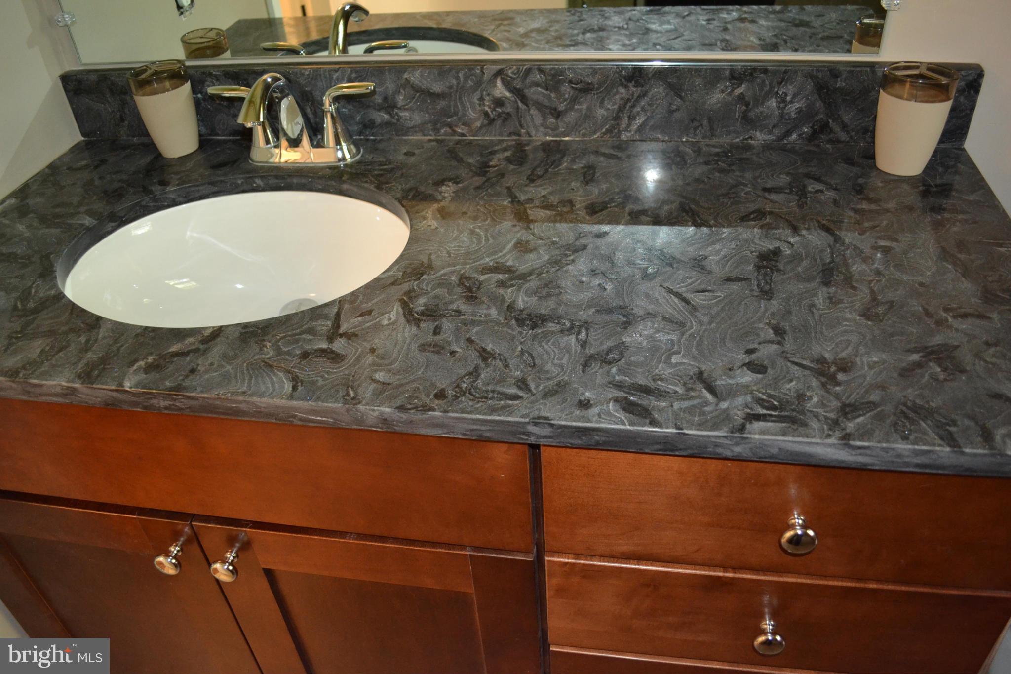 4907 Powell Road Fairfax, VA 22032 - Photo 25 of 30 Bath