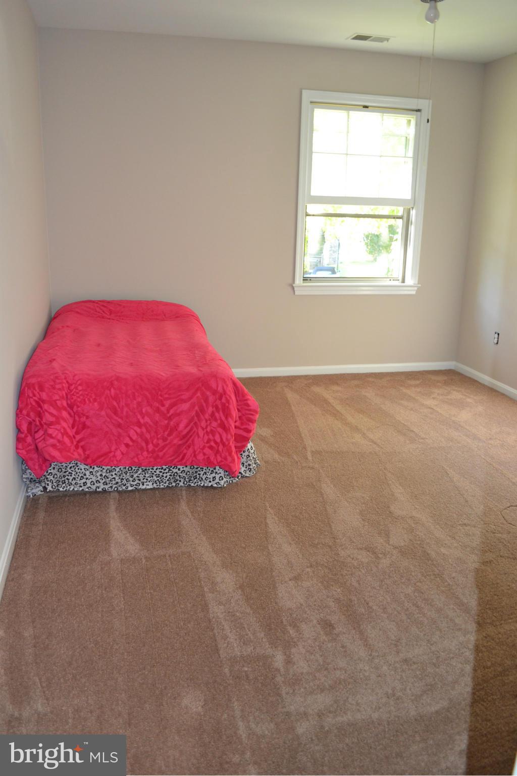 4907 Powell Road Fairfax, VA 22032 - Photo 26 of 30 Bedroom