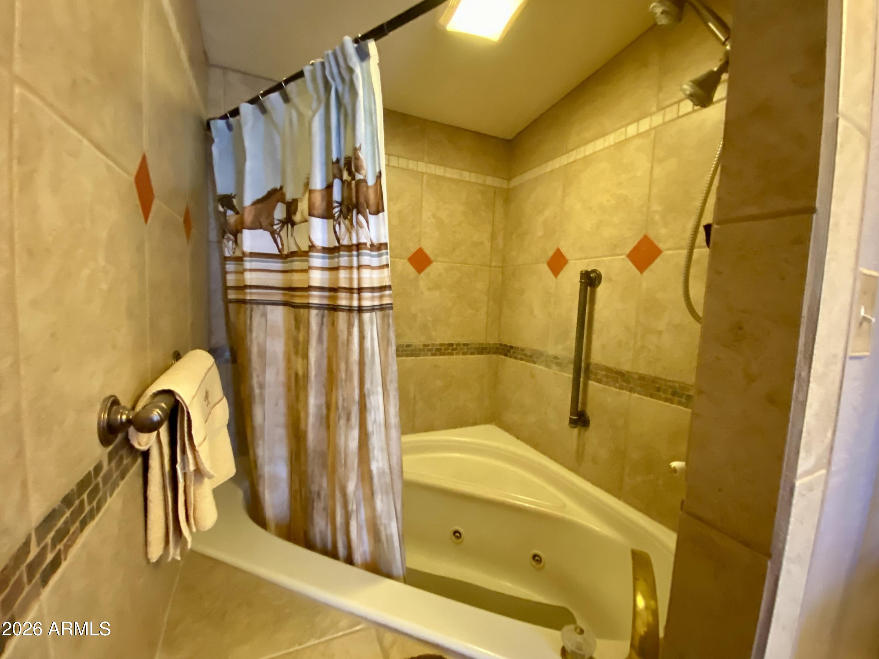 723 Finnie Flat Road, Unit 103 Camp Verde, AZ 86322 - Photo 29 of 41 a bathroom with a shower