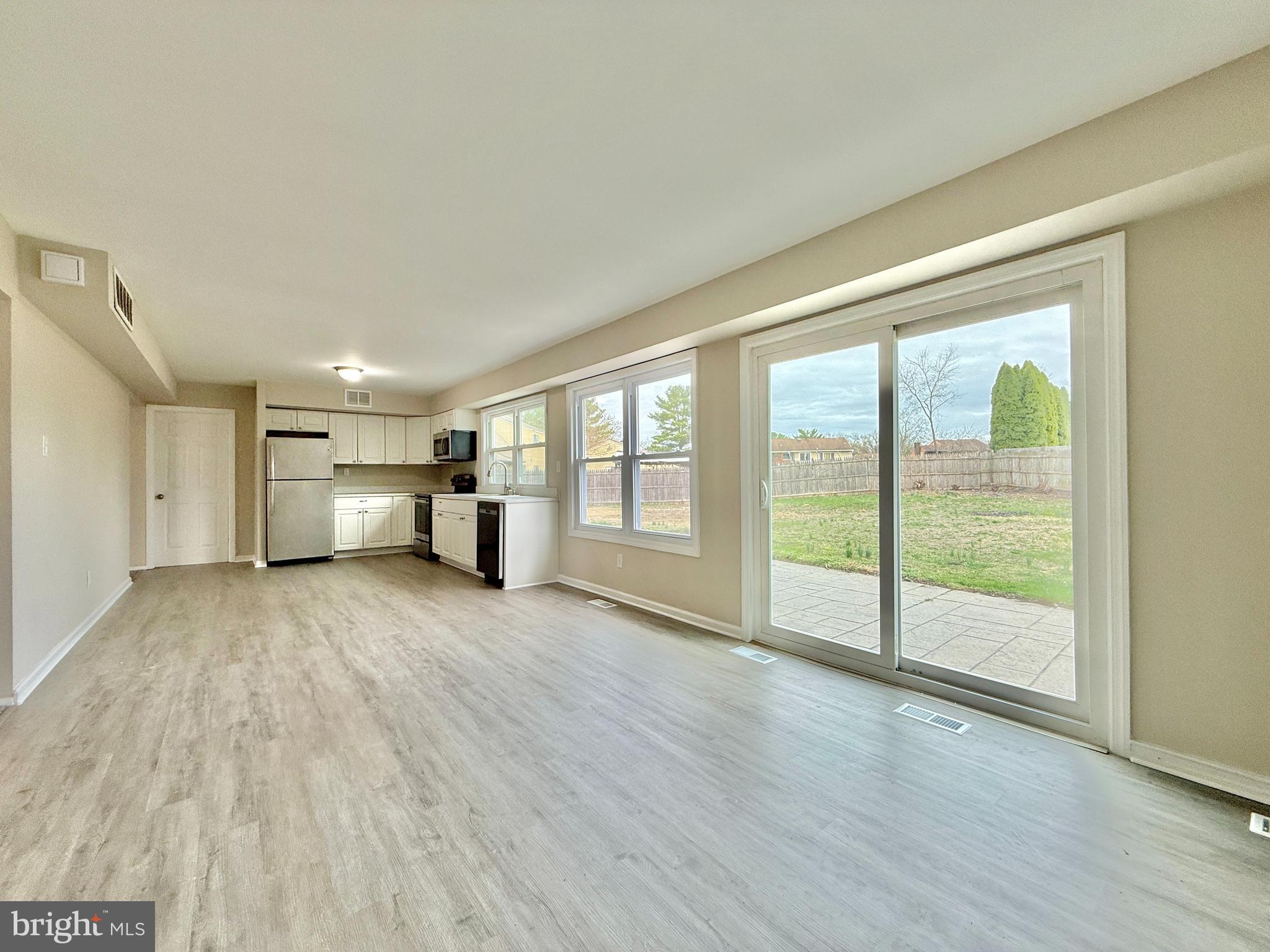 23 Pershing Lane Sicklerville, NJ 08081 - Photo 14 of 32