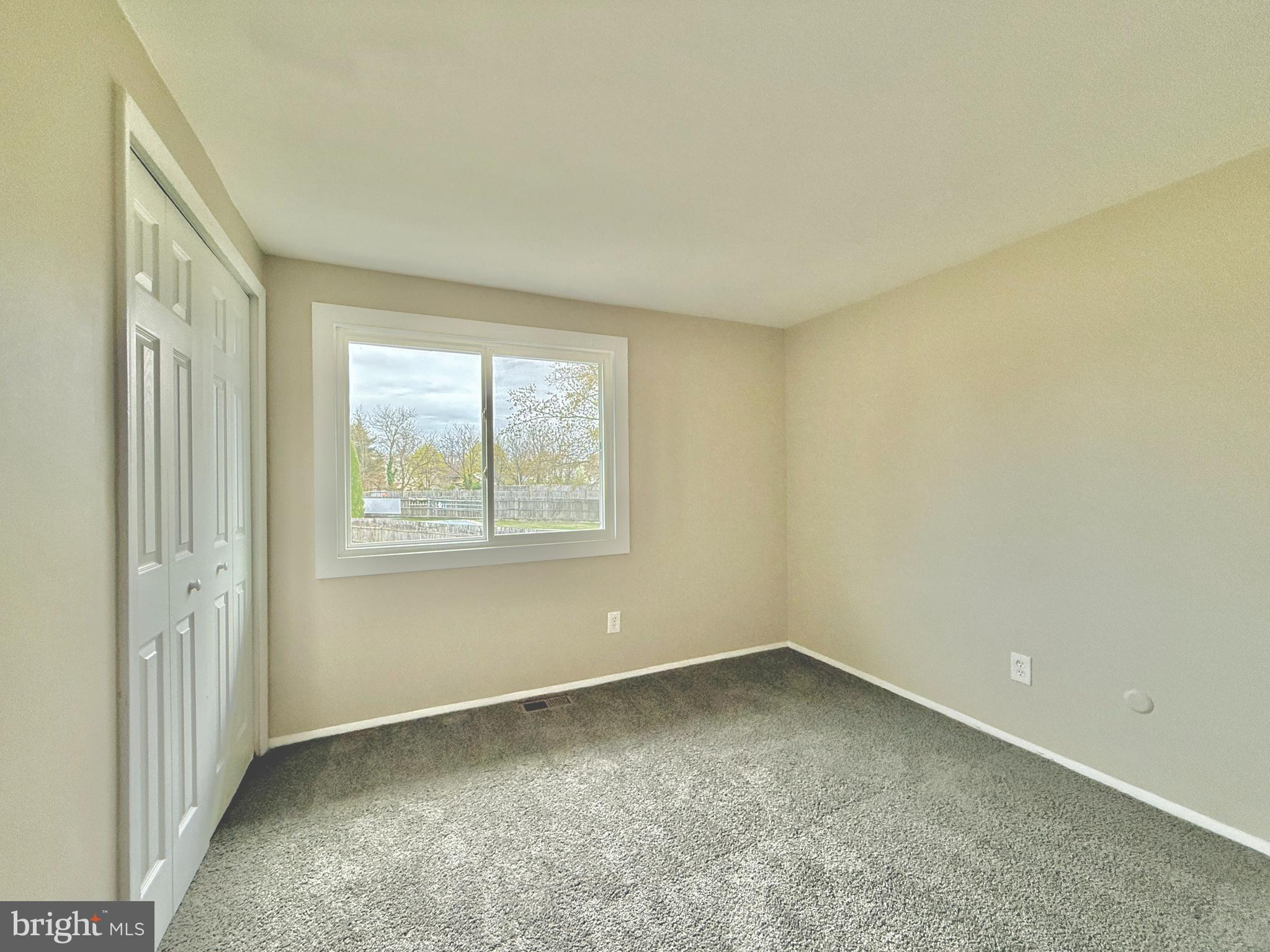 23 Pershing Lane Sicklerville, NJ 08081 - Photo 21 of 32