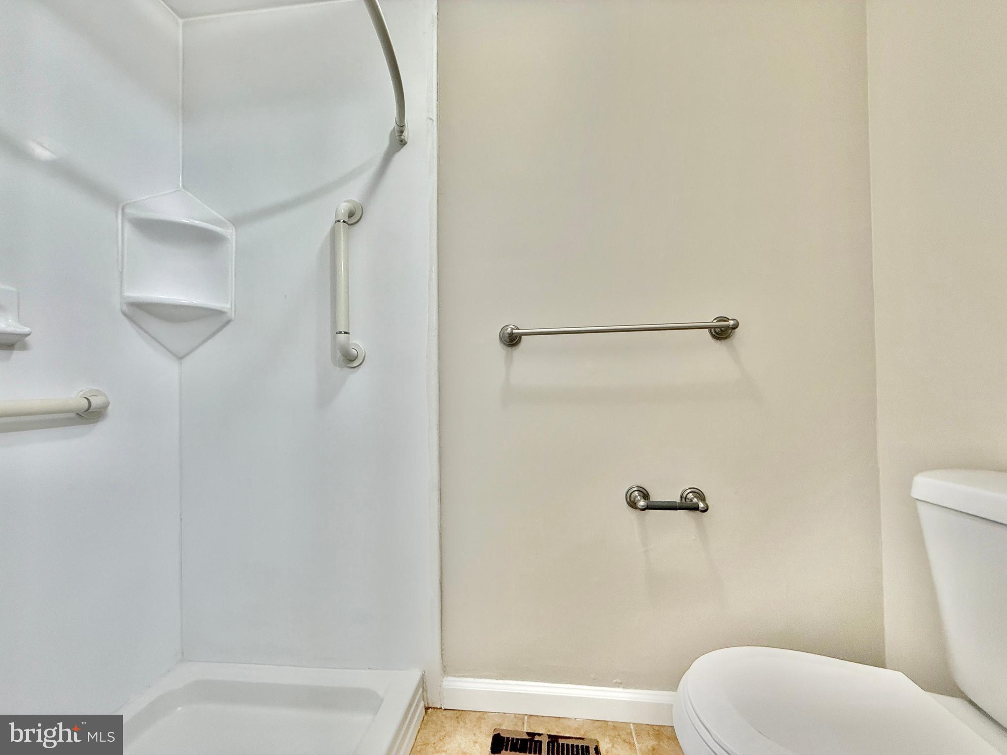 23 Pershing Lane Sicklerville, NJ 08081 - Photo 28 of 32