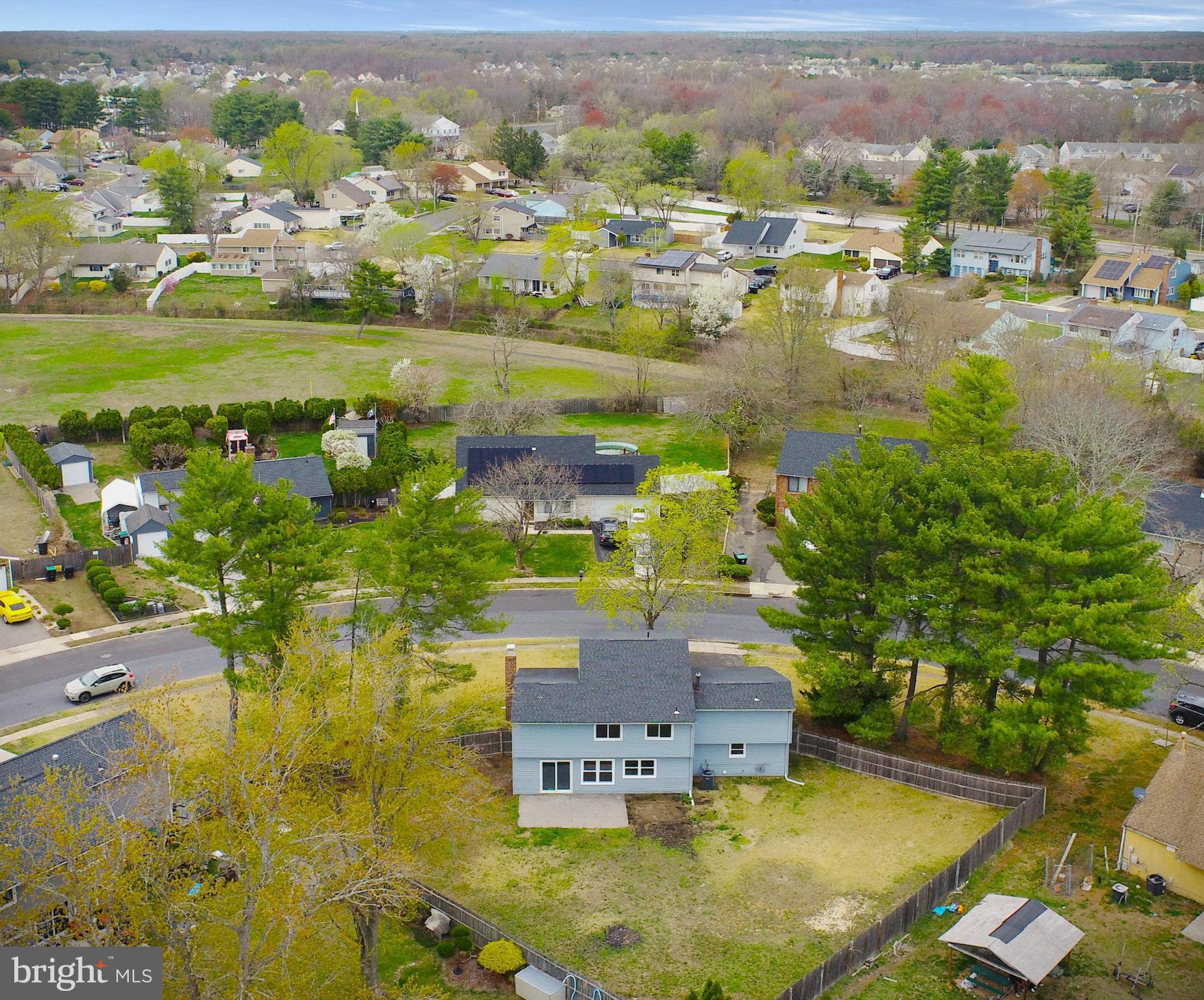 23 Pershing Lane Sicklerville, NJ 08081 - Photo 4 of 32