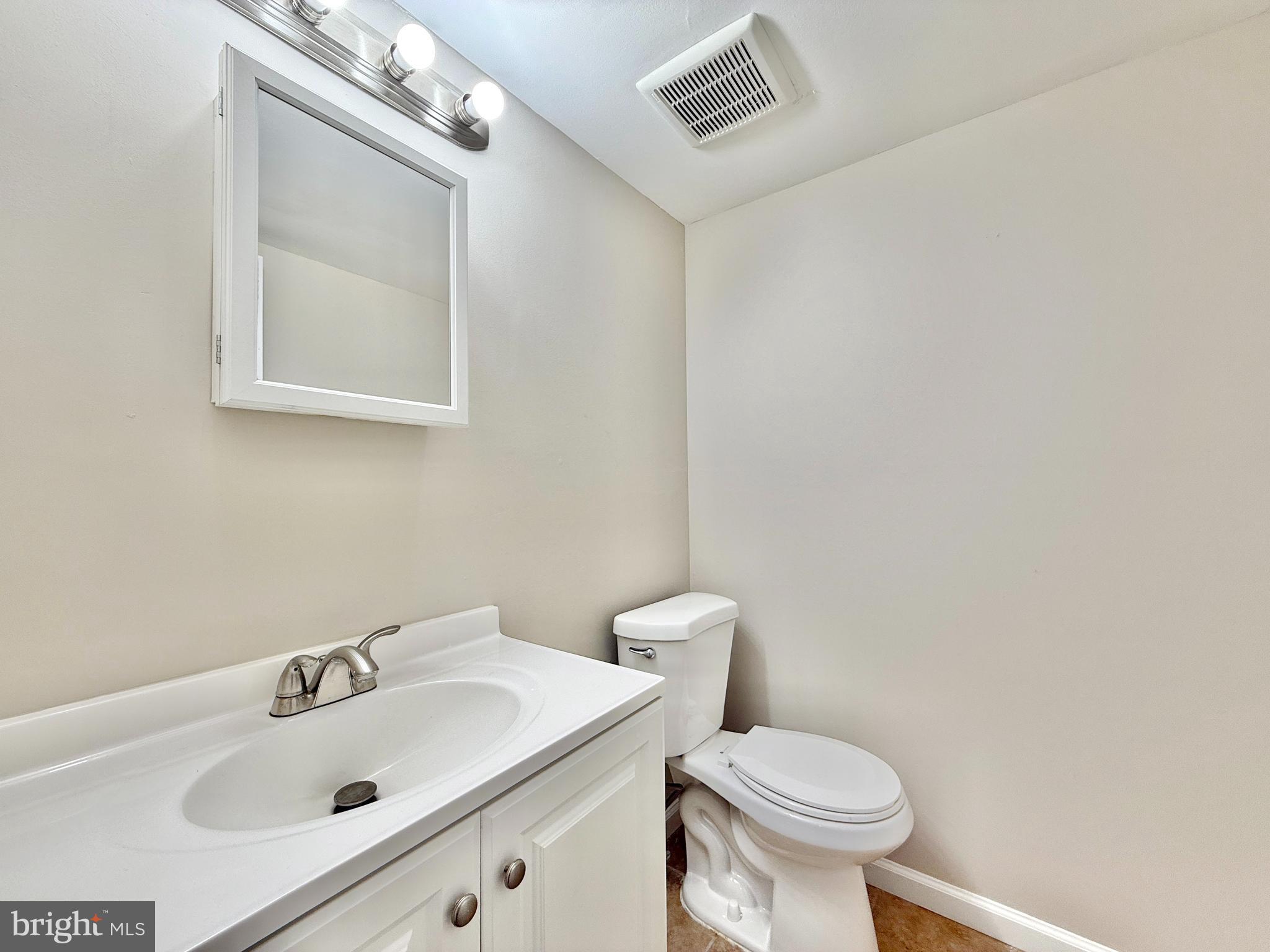 23 Pershing Lane Sicklerville, NJ 08081 - Photo 10 of 32