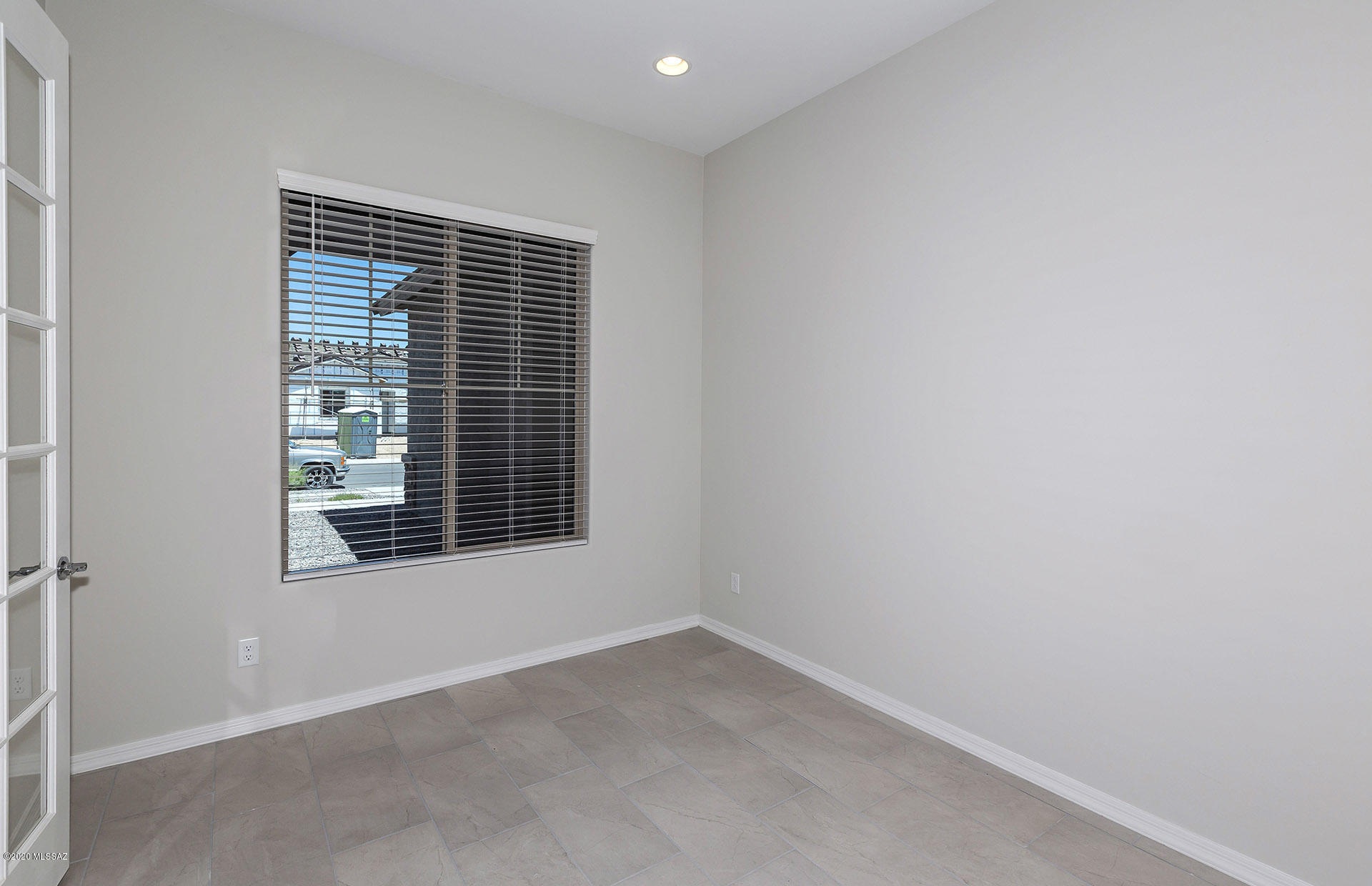 712 East Romsdalen Road Tucson, AZ 85755 - Photo 9 of 48