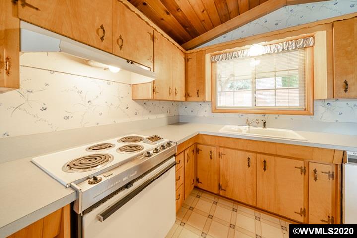 1453 Doaks Ferry Road Northwest Salem, OR 97304 - Photo 15 of 42