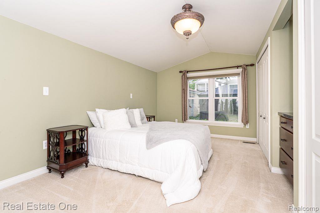 508 Quarter Street Rochester, MI 48307 - Photo 14 of 29