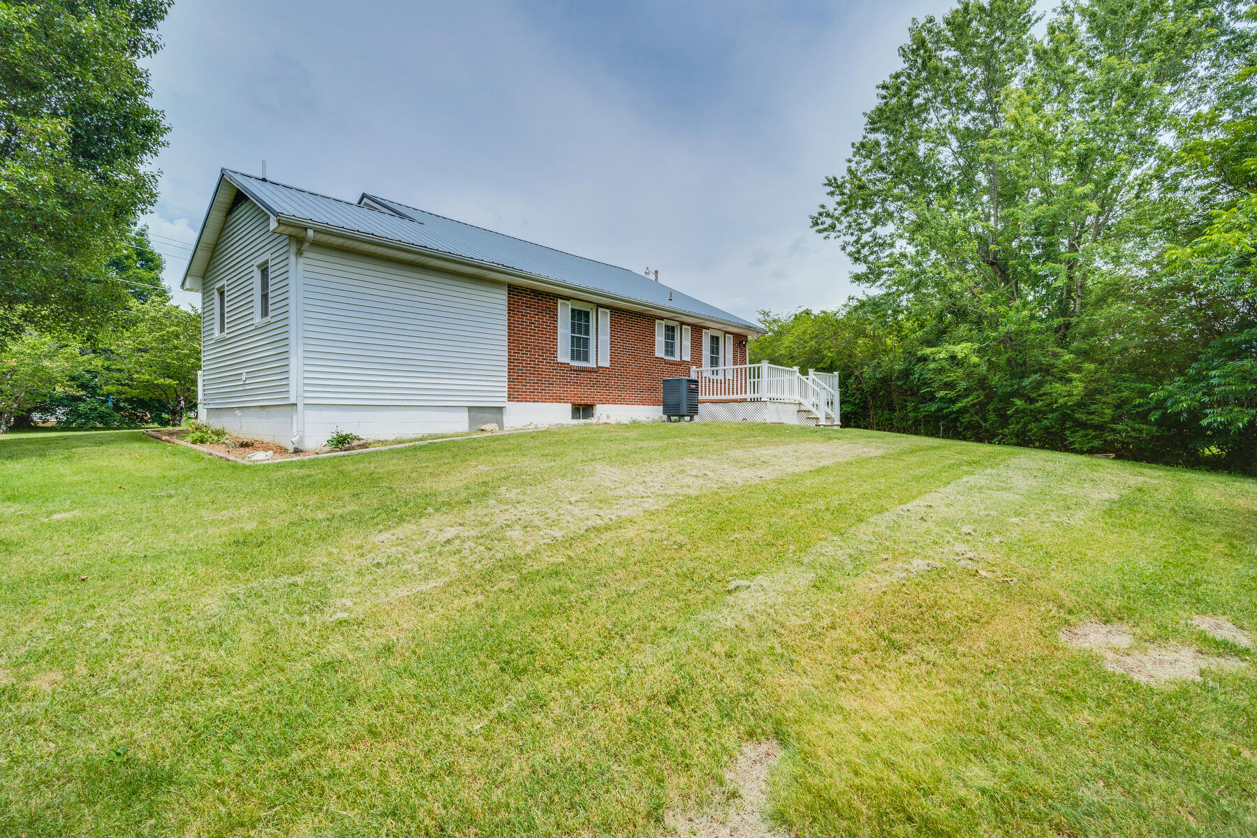 316 Blue Springs Road Elizabethton, TN 37643 - Photo 24 of 34 031