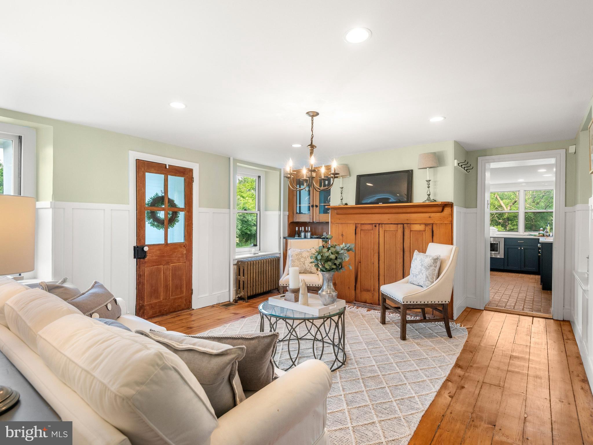 1510 State Road Phoenixville, PA 19460 - Photo 15 of 77 Family Room