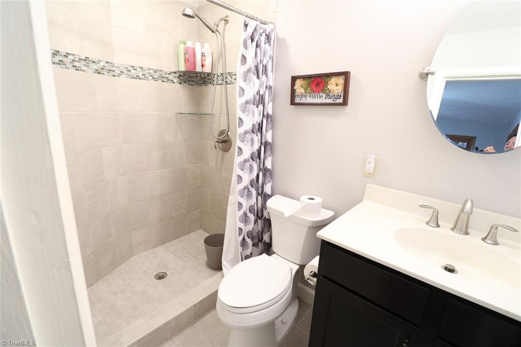 4336 Meadowbrook View Road Thomasville, NC 27360 - Photo 15 of 25 Gallery Image 15
