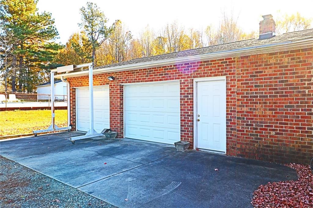 4336 Meadowbrook View Road Thomasville, NC 27360 - Photo 22 of 25 Gallery Image 22