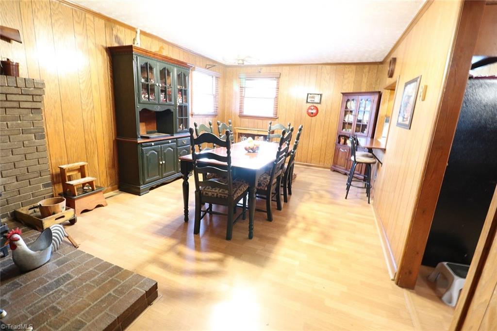 4336 Meadowbrook View Road Thomasville, NC 27360 - Photo 9 of 25 Gallery Image 9