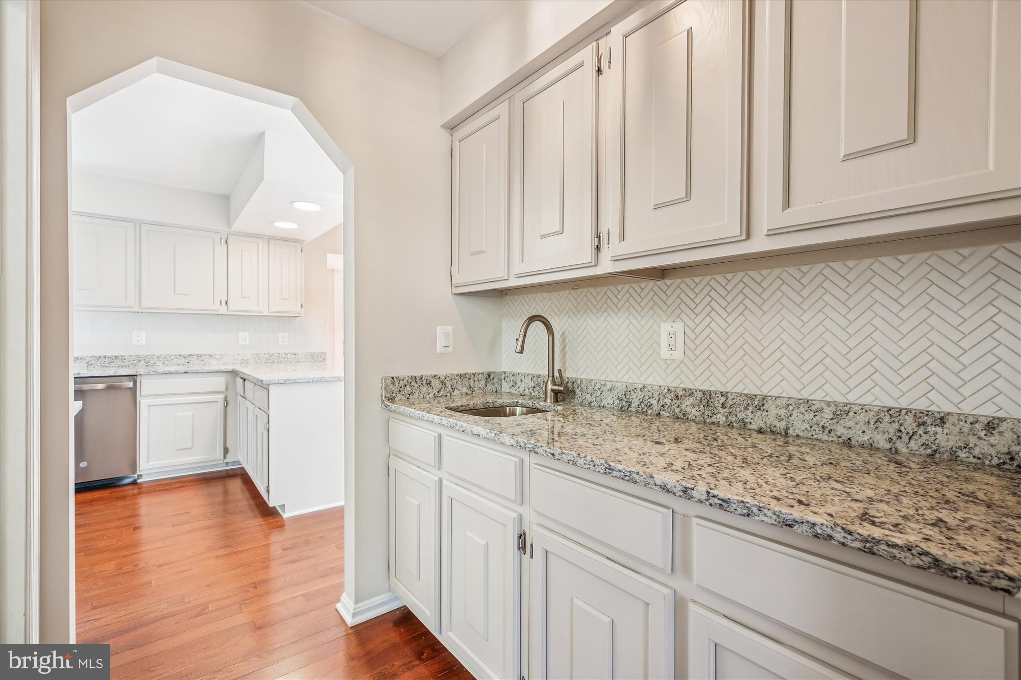 17 Locustwood Court Silver Spring, MD 20905 - Photo 19 of 72 Hall