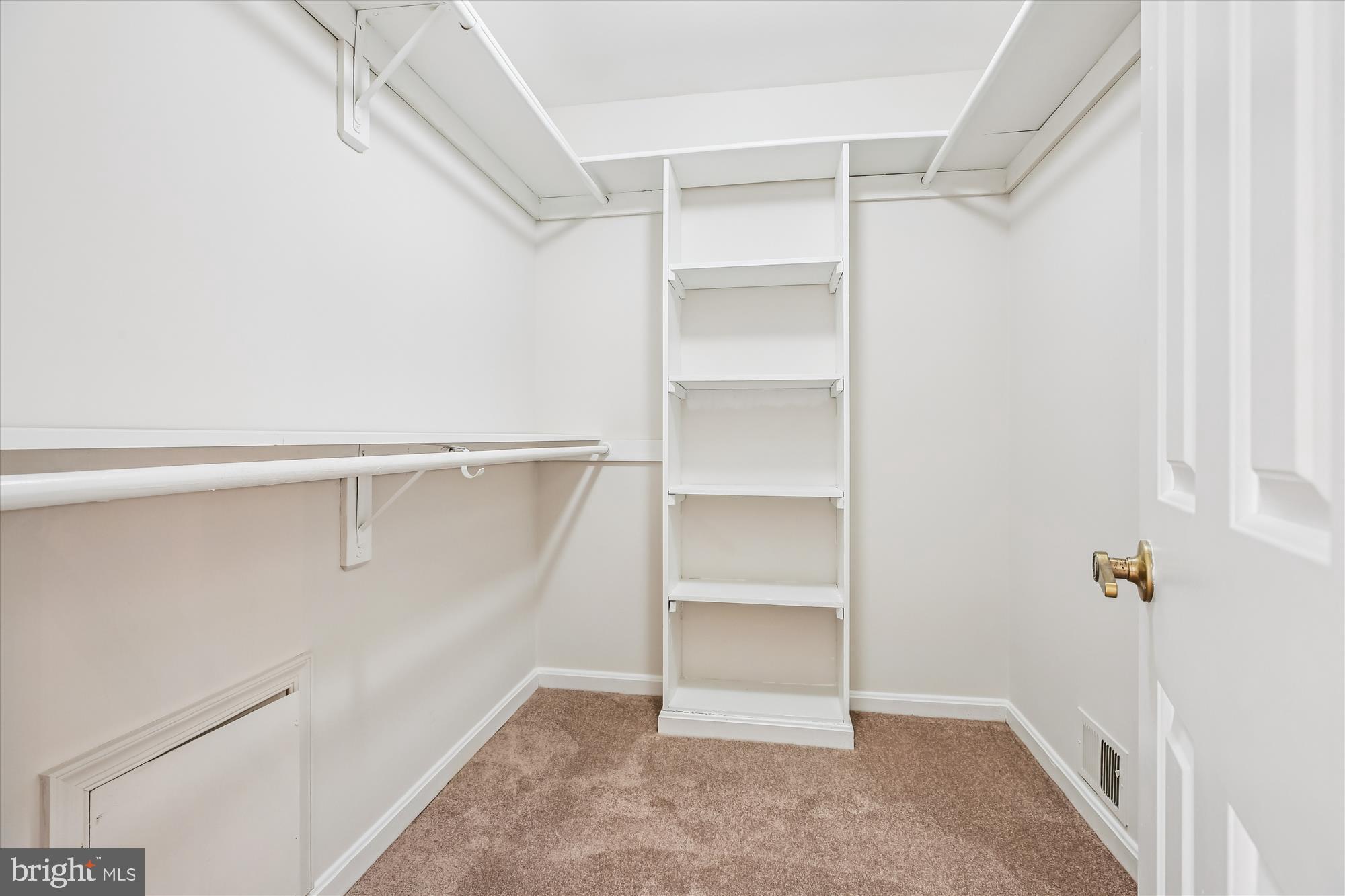 17 Locustwood Court Silver Spring, MD 20905 - Photo 41 of 72 Walk In Closet