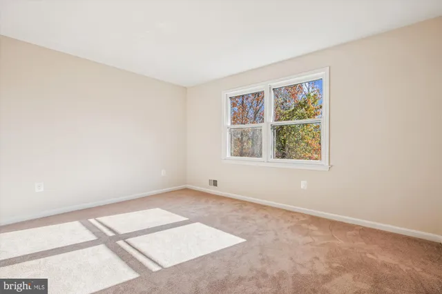 $775,000 | 17 Locustwood Court, Silver Spring, MD 20905