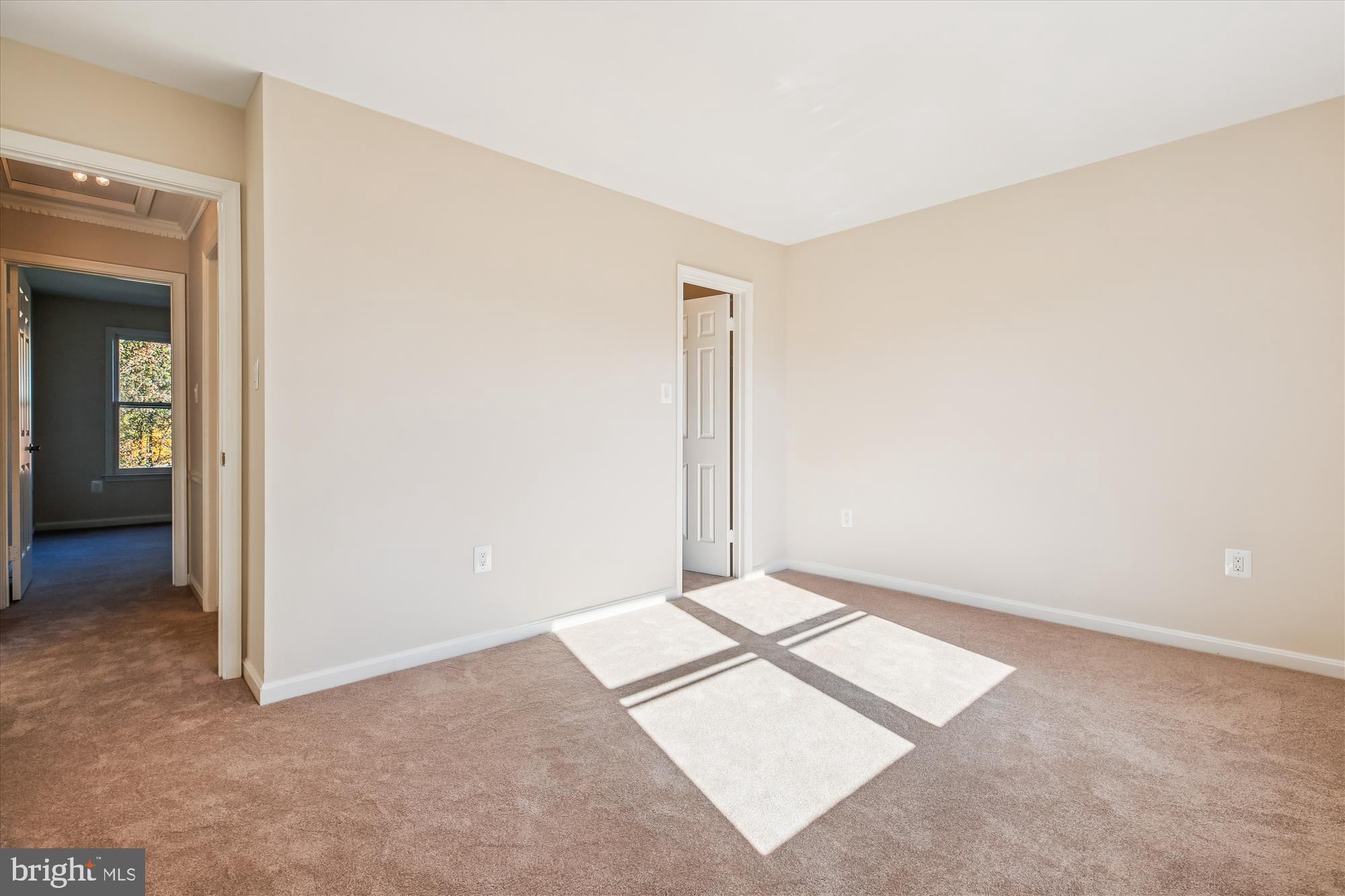 17 Locustwood Court Silver Spring, MD 20905 - Photo 49 of 72 an empty room with an entryway