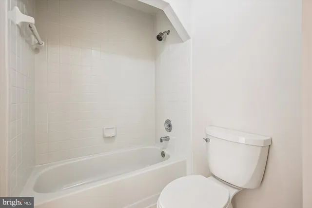 $775,000 | 17 Locustwood Court, Silver Spring, MD 20905