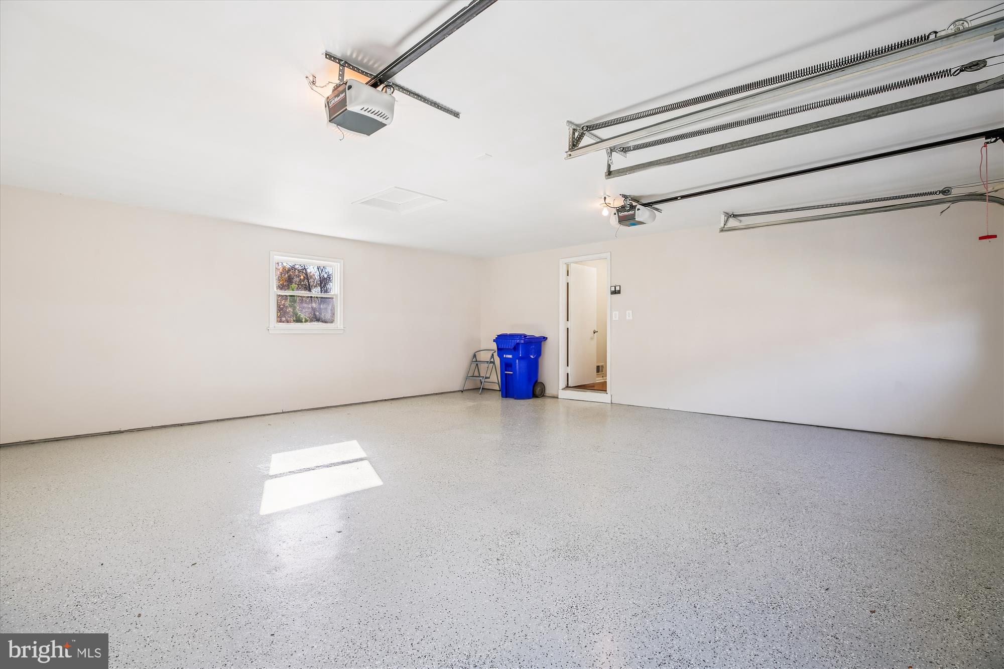 17 Locustwood Court Silver Spring, MD 20905 - Photo 57 of 72 Garage