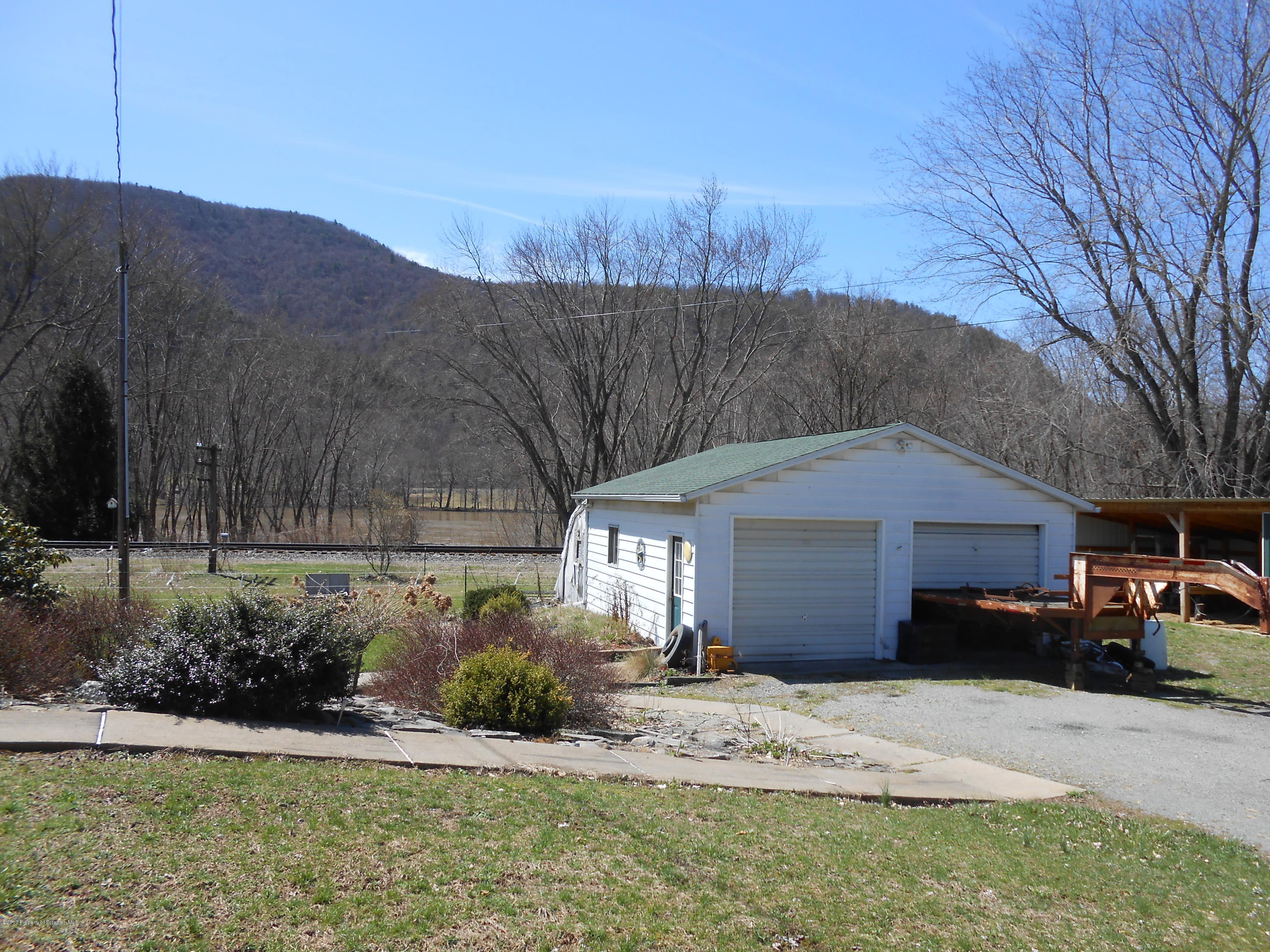 309 State Rte 92 South Tunkhannock, PA 18657 - Photo 3 of 22 Garage