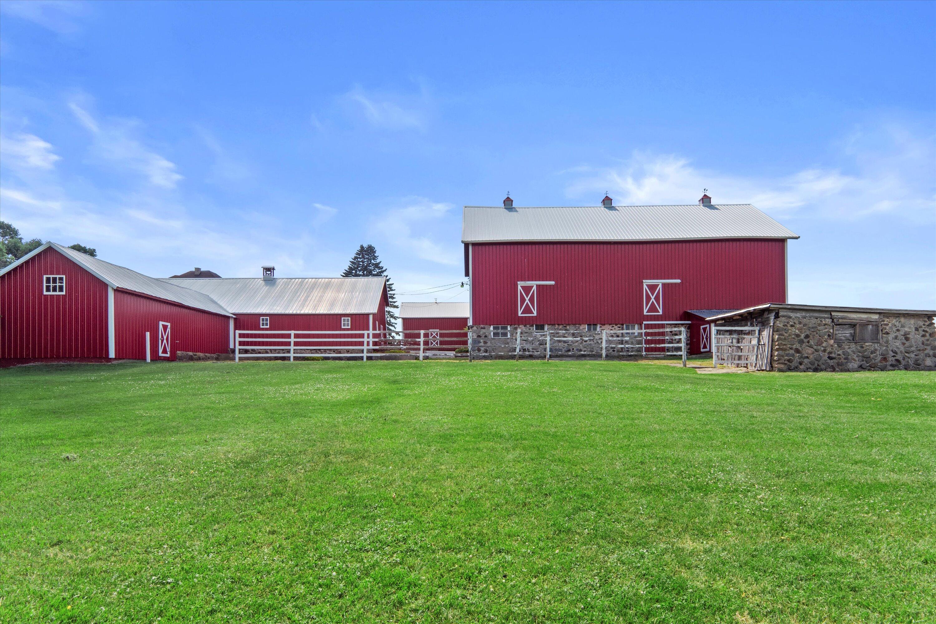 N4554 Lakeview Road Hustisford, WI 53034 - Photo 9 of 38 Loads of space & Outbuildings