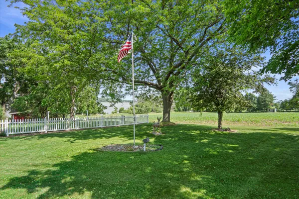 $1,149,000 | N4554 Lakeview Road, Hustisford, WI 53034