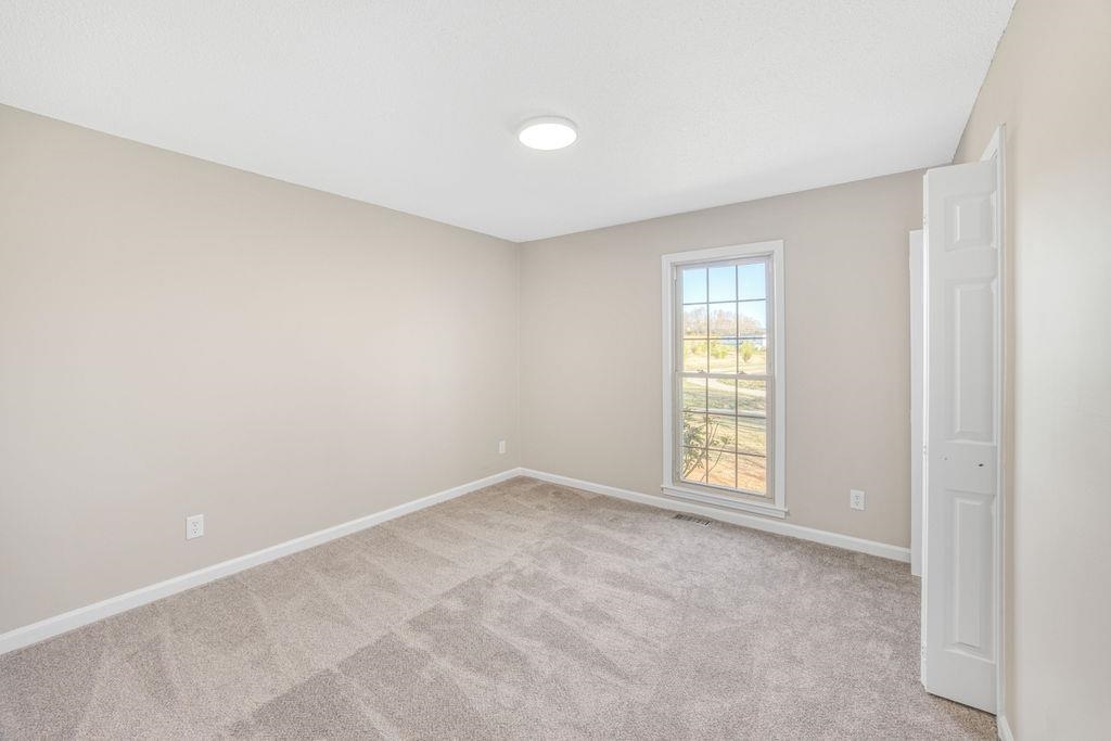 4760 Cockrell Road Greer, SC 29651 - Photo 13 of 37