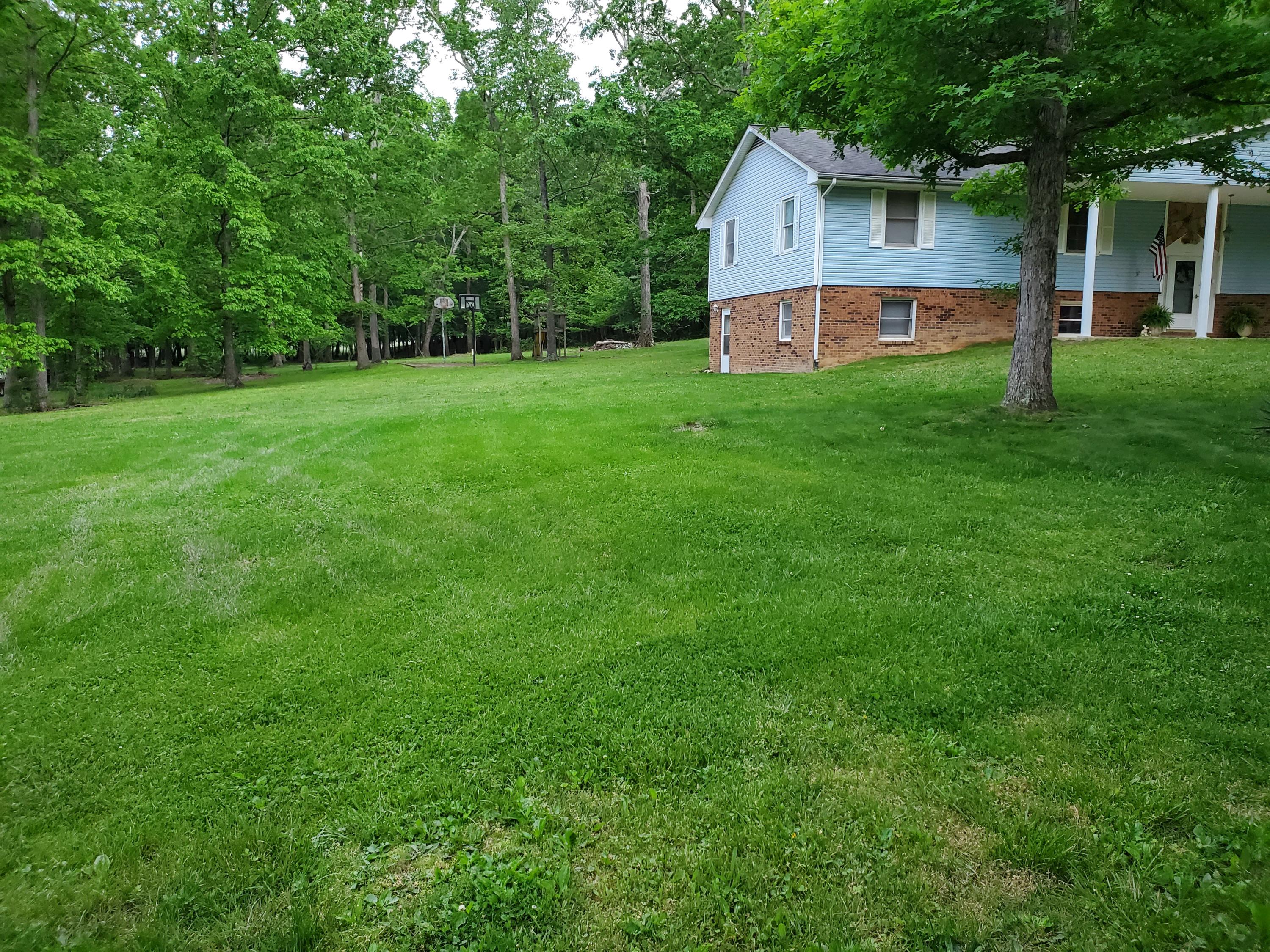 3863 Fox Hollow Road Elliston, VA 24087 - Photo 10 of 25 Lots of space