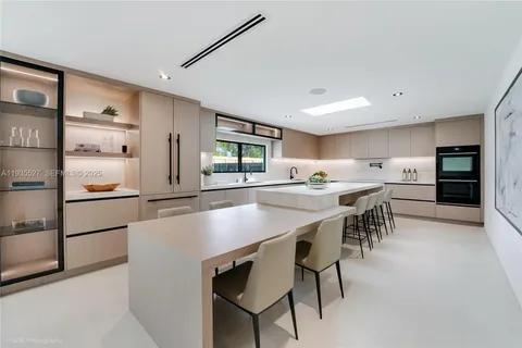 $2,295,000 | 21480 Highland Lakes Boulevard, Unit 21480, Miami, FL 33179