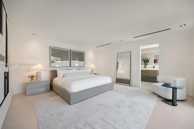 $2,295,000 | 21480 Highland Lakes Boulevard, Unit 21480, Miami, FL 33179