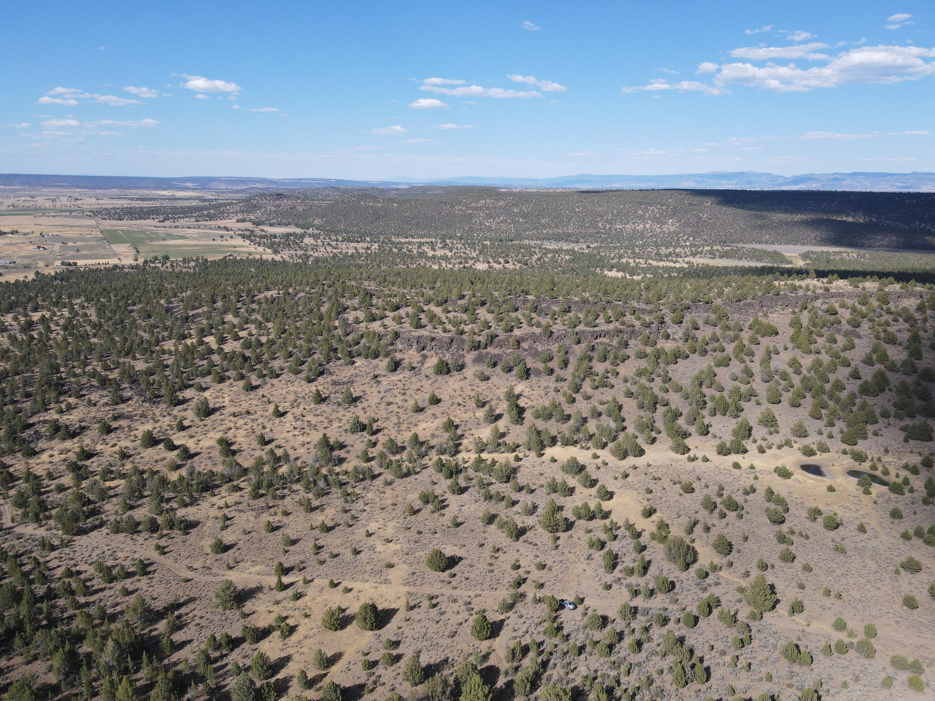 72 County Road 72 Alturas, CA 96101 - Photo 5 of 16 a view of city and ocean