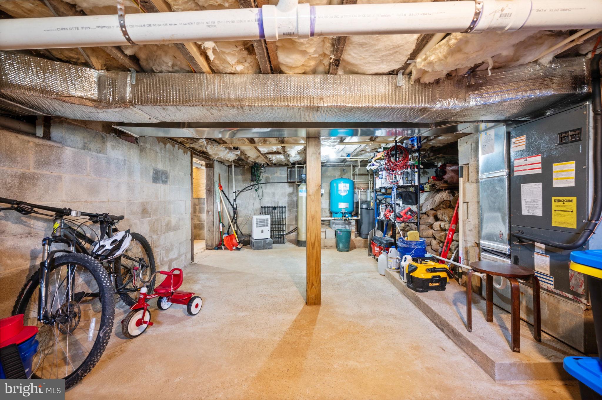 13403 Catoctin Furnace Road Thurmont, MD 21788 - Photo 35 of 60 a view of a garage with storage