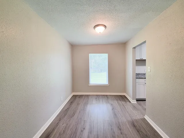 $1,725 | 2810 Forest Oaks Drive, Houston, TX 77017