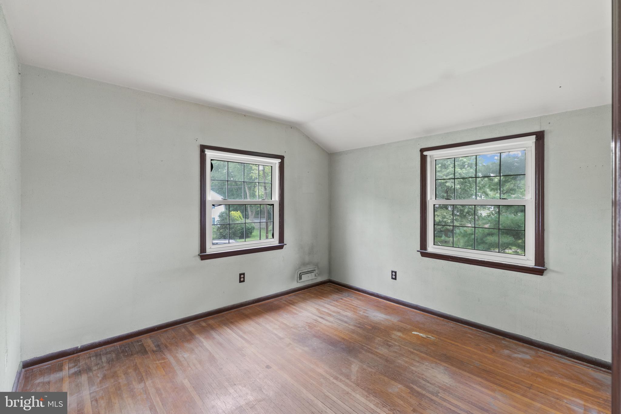 320 Wayland Road Cherry Hill, NJ 08034 - Photo 27 of 37 3rd Bedroom