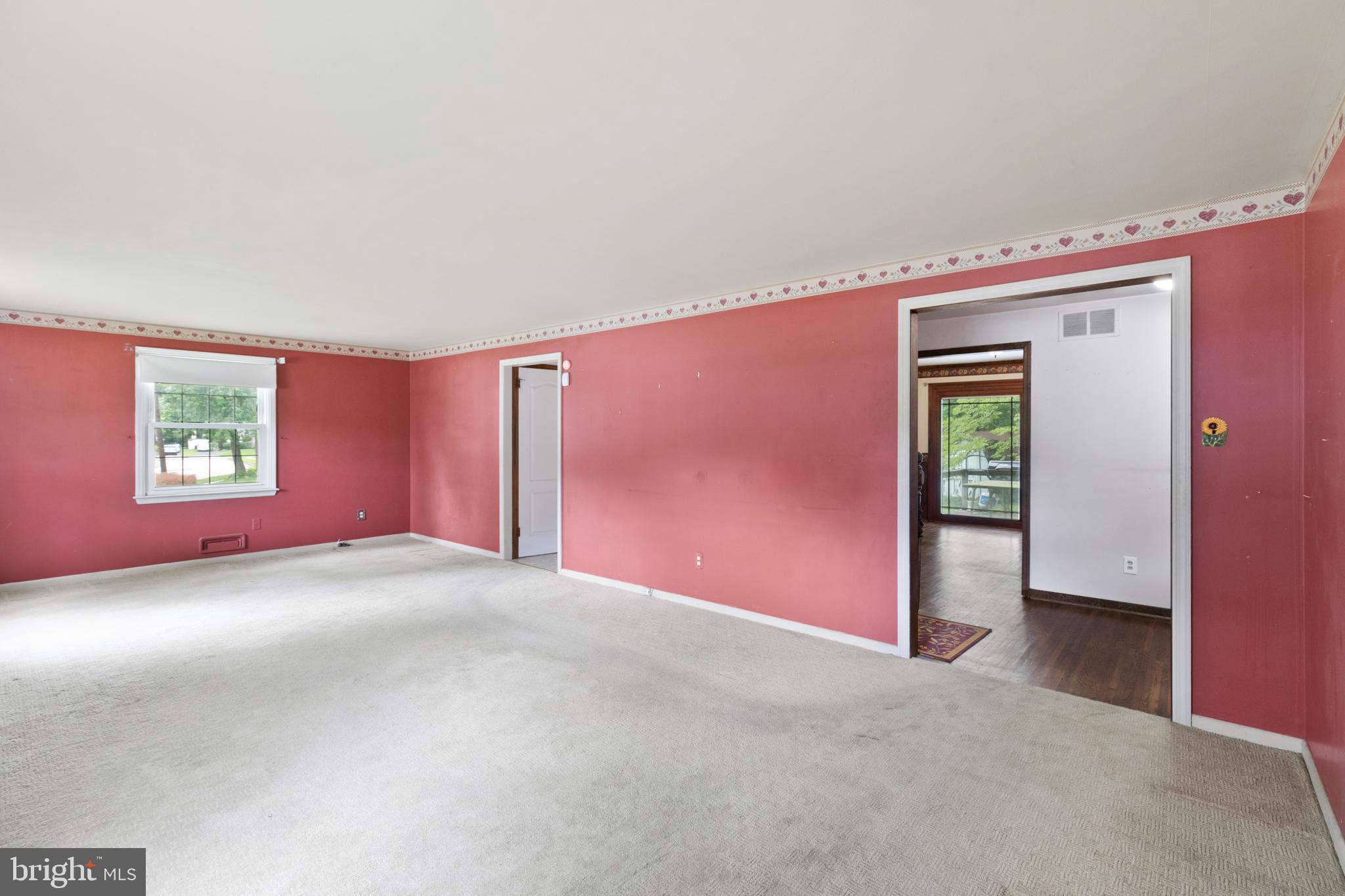 320 Wayland Road Cherry Hill, NJ 08034 - Photo 5 of 37 Gallery Image 5