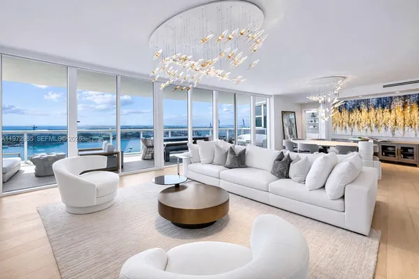 $27,000 | 400 Alton Road, Unit 2806, Miami Beach, FL 33139