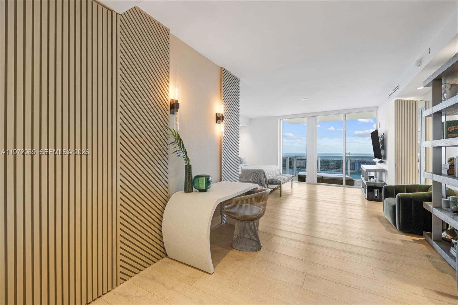 400 Alton Road, Unit 2806 Miami Beach, FL 33139 - Photo 17 of 32