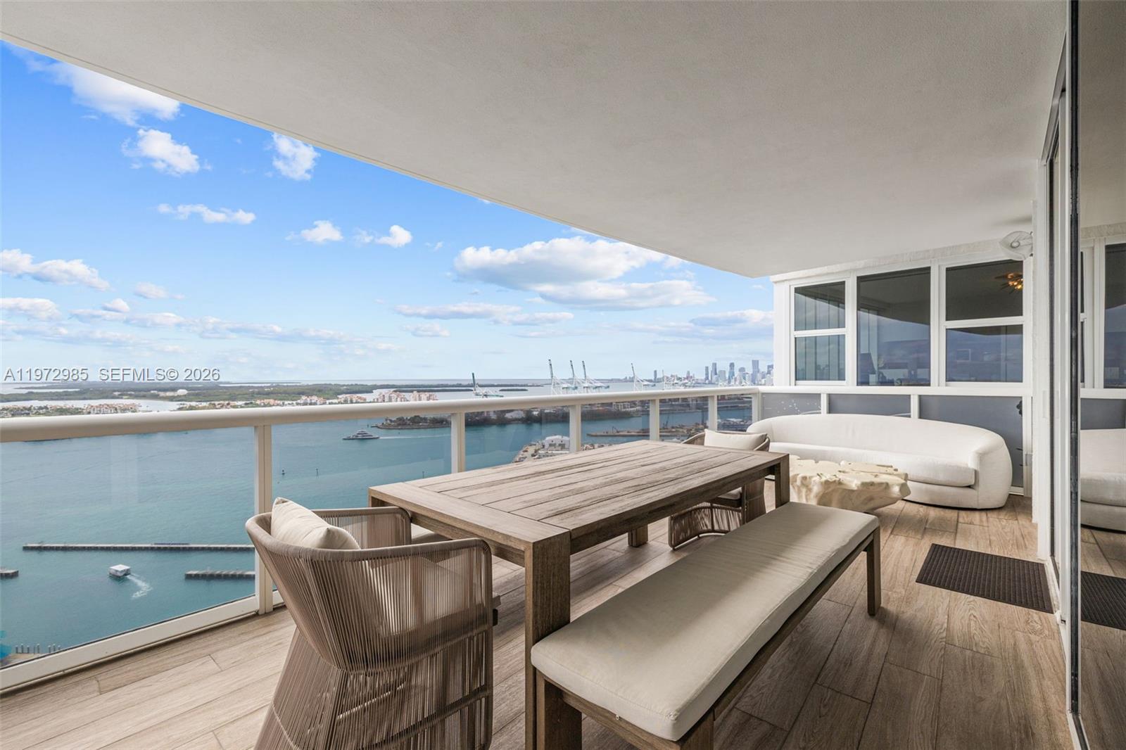 400 Alton Road, Unit 2806 Miami Beach, FL 33139 - Photo 28 of 32