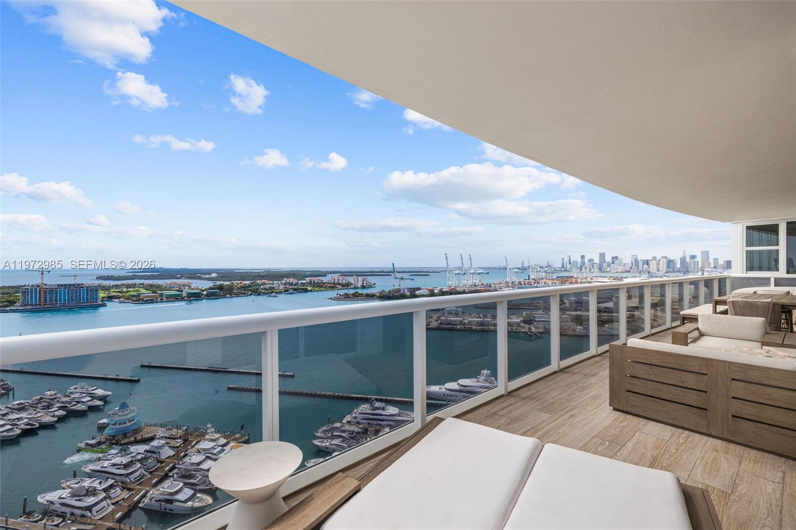 400 Alton Road, Unit 2806 Miami Beach, FL 33139 - Photo 30 of 32