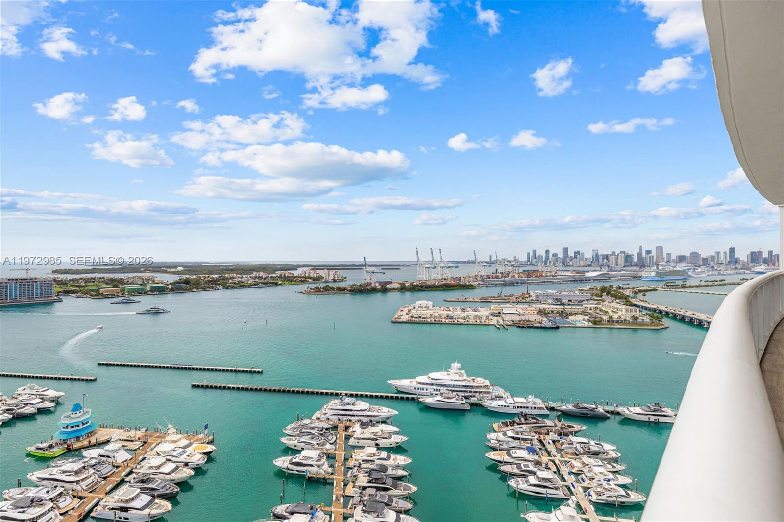 400 Alton Road, Unit 2806 Miami Beach, FL 33139 - Photo 31 of 32