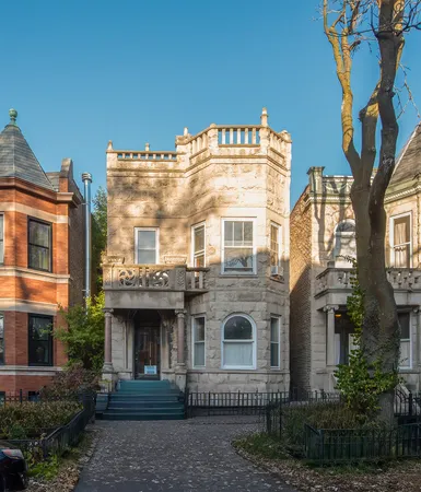 $900,000 | 2471 North Albany Avenue, Chicago, IL 60647
