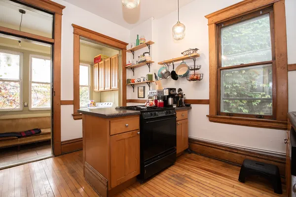 $900,000 | 2471 North Albany Avenue, Chicago, IL 60647