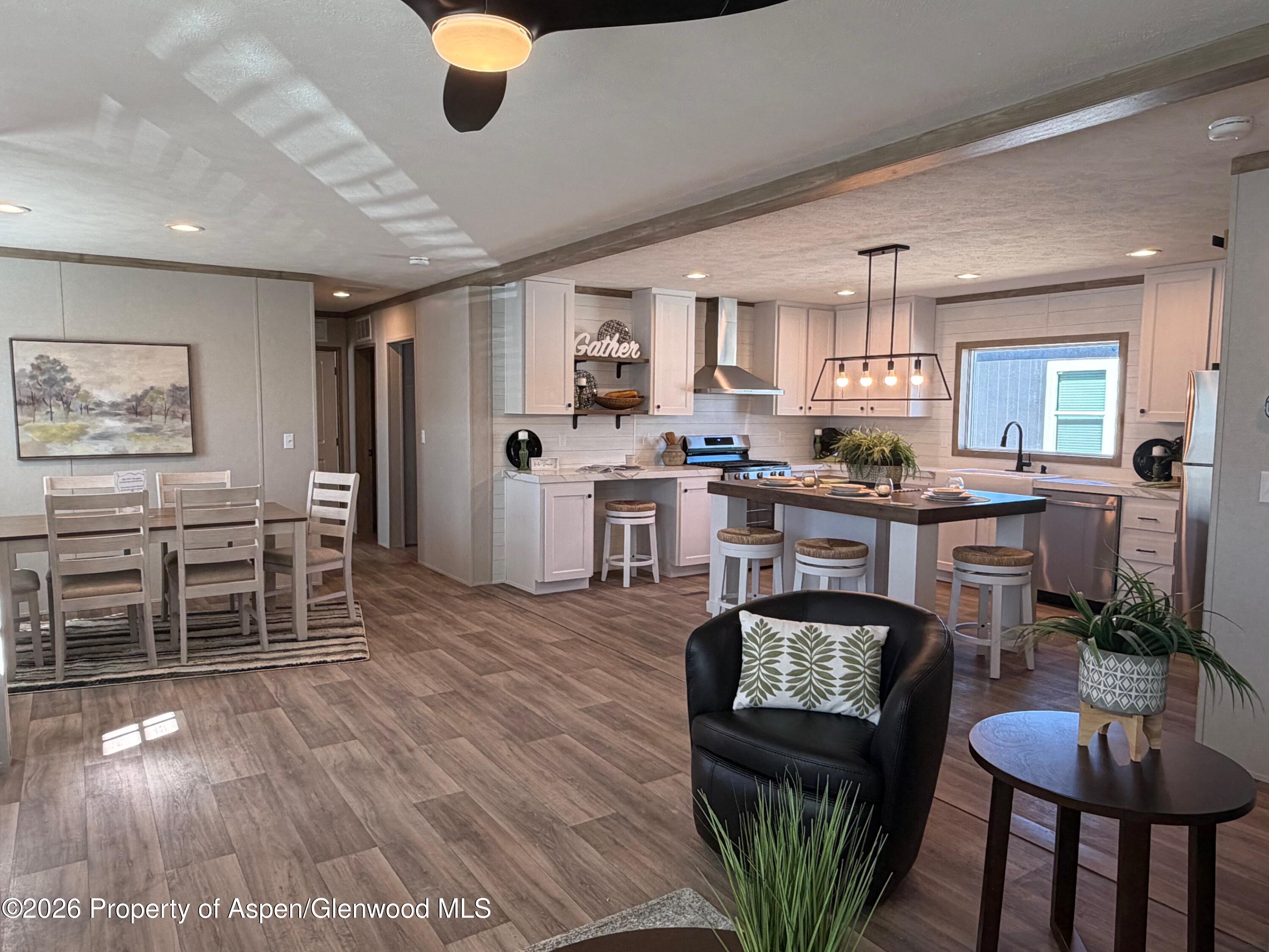 200 West 20th Street, Unit E5 Rifle, CO 81650 - Photo 4 of 13 IMG_2492