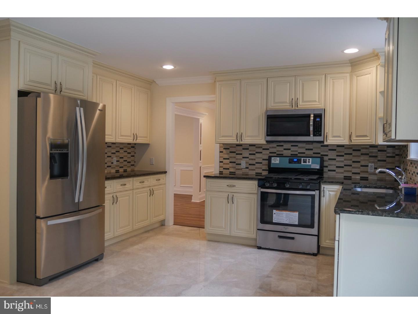 98 Hopewell Road Evesham, NJ 08053 - Photo 12 of 25 Kitchen