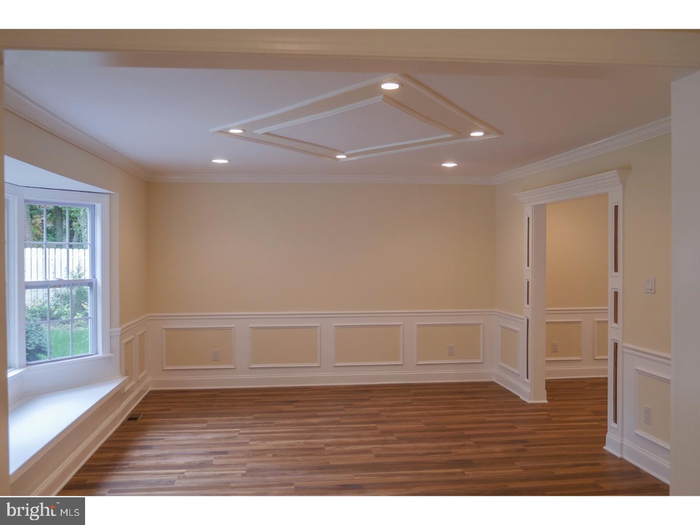 98 Hopewell Road Evesham, NJ 08053 - Photo 8 of 25 Living Room