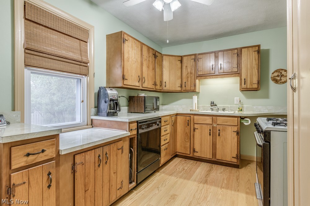 37925 Ridge Road Willoughby, OH 44094 - Photo 7 of 25 Gallery Image 7