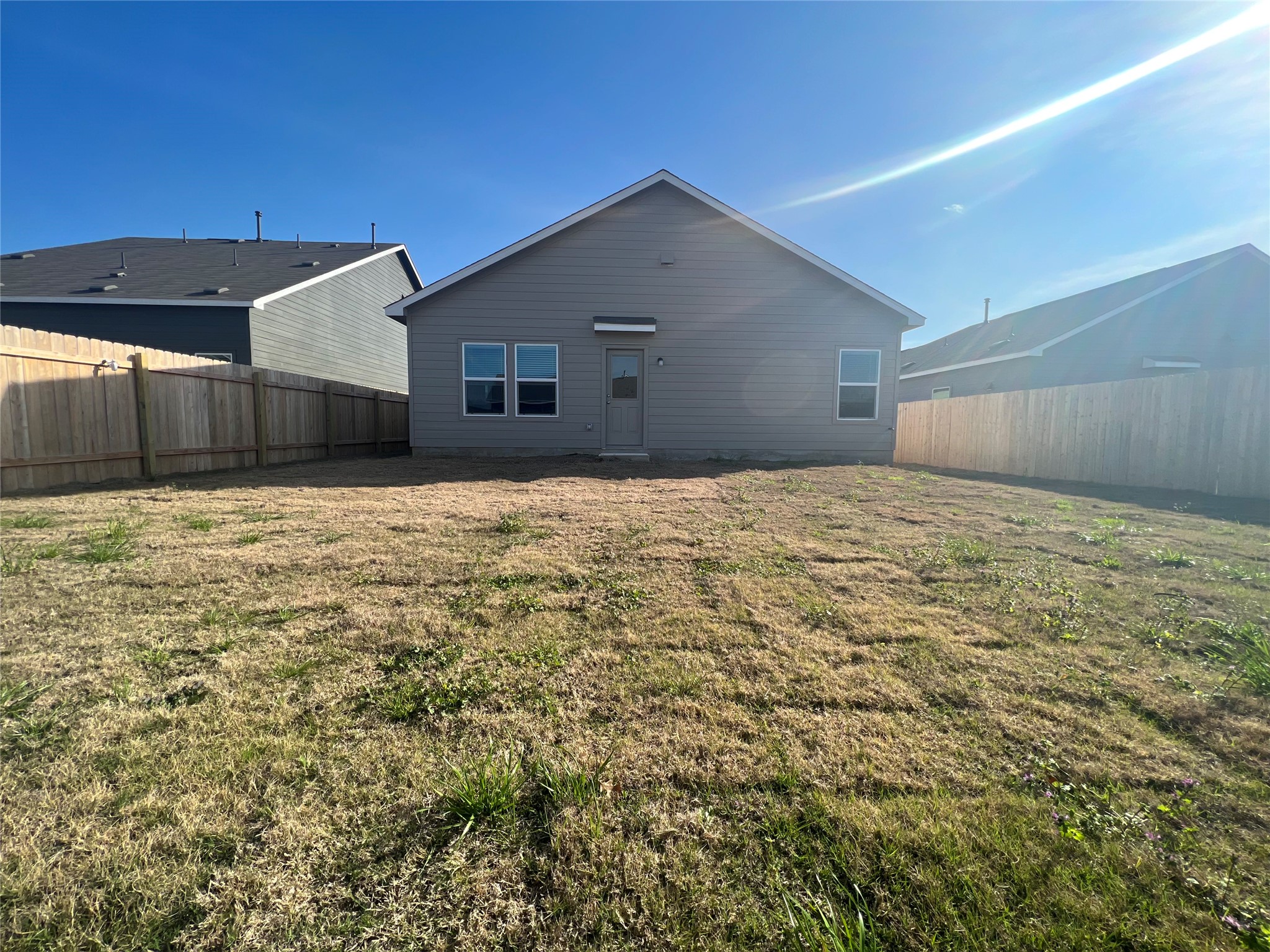 13604 Menard Way Elgin, TX 78621 - Photo 12 of 13 Gallery Image 12