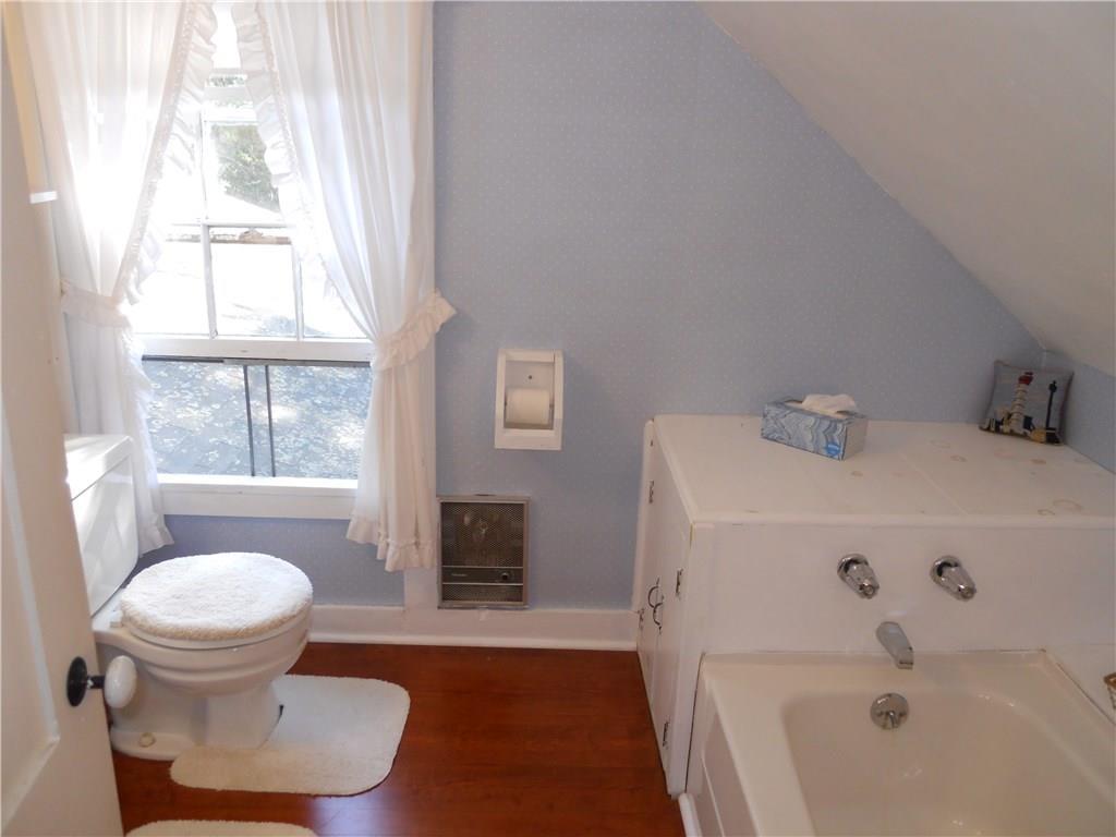 120 Oregon Road Islesboro, ME 04848 - Photo 16 of 23 Full bath upstairs