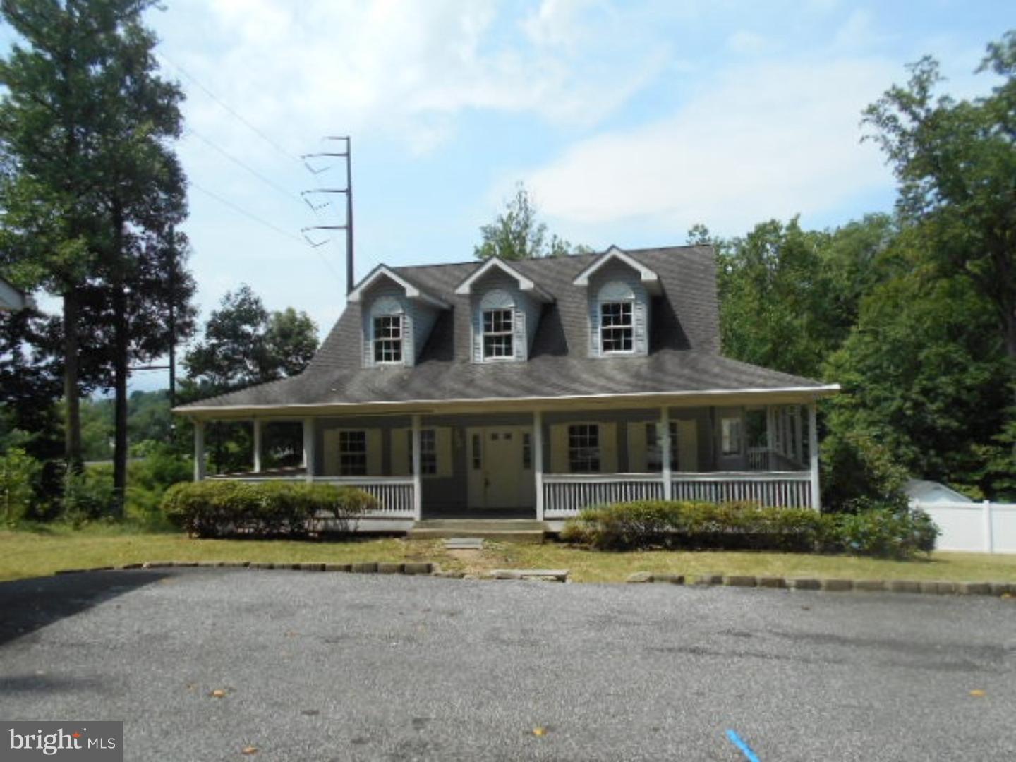 258 South Pennell Road Media, PA 19063 - Photo 1 of 25 Exterior Front
