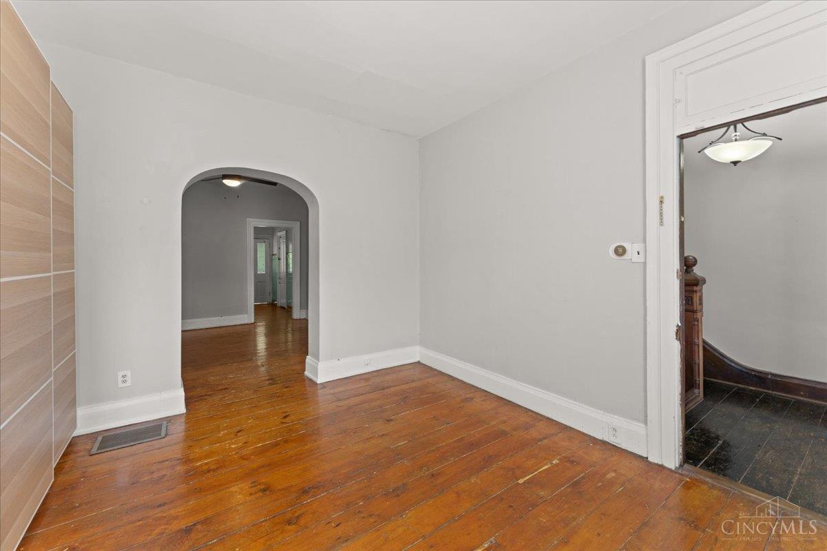 620 Riddle Road Cincinnati, OH 45220 - Photo 11 of 42 Gallery Image 11