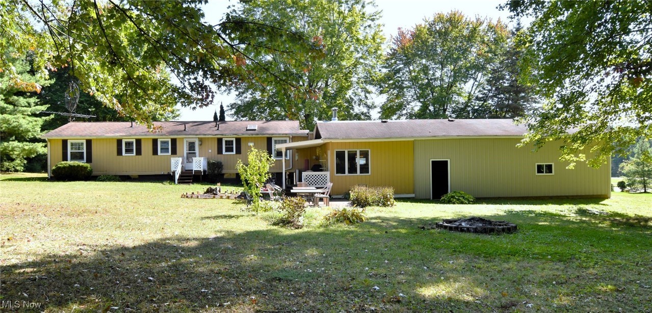 9843 Limeridge Road Mantua, OH 44255 - Photo 34 of 38